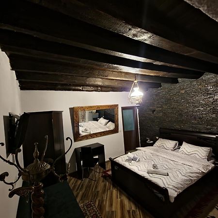 L&I Apartment Берат Екстериор снимка